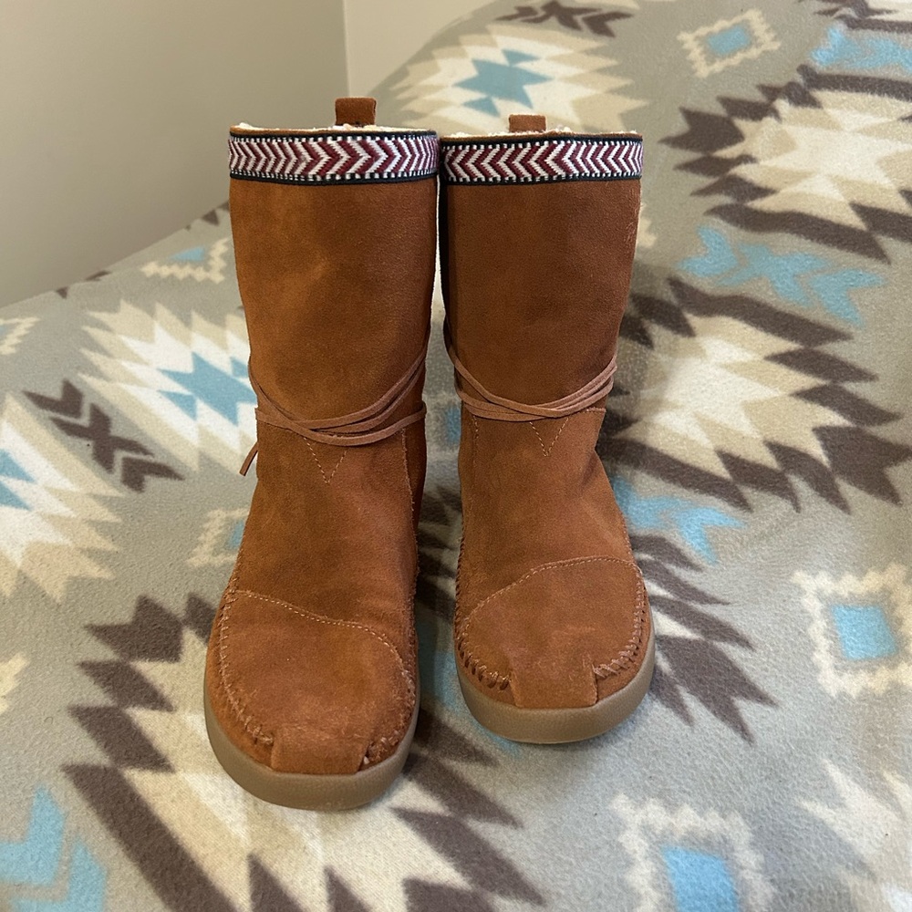 Toms Brown Moccasins with Patterned Trim